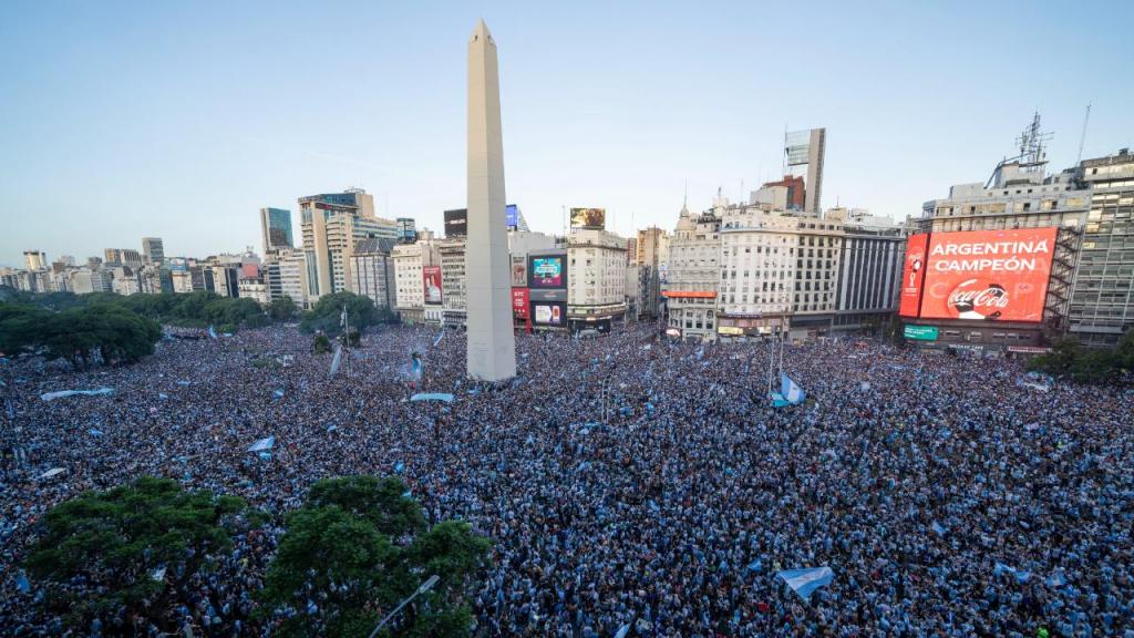 Imagens aéreas da festa em Buenos Aires após a conquista do Mundial (AP Photo/Rodrigo Abd)