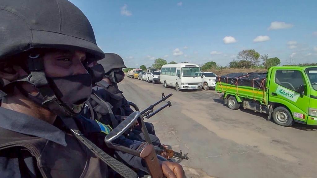Polícia de Moçambique (Associated Press)