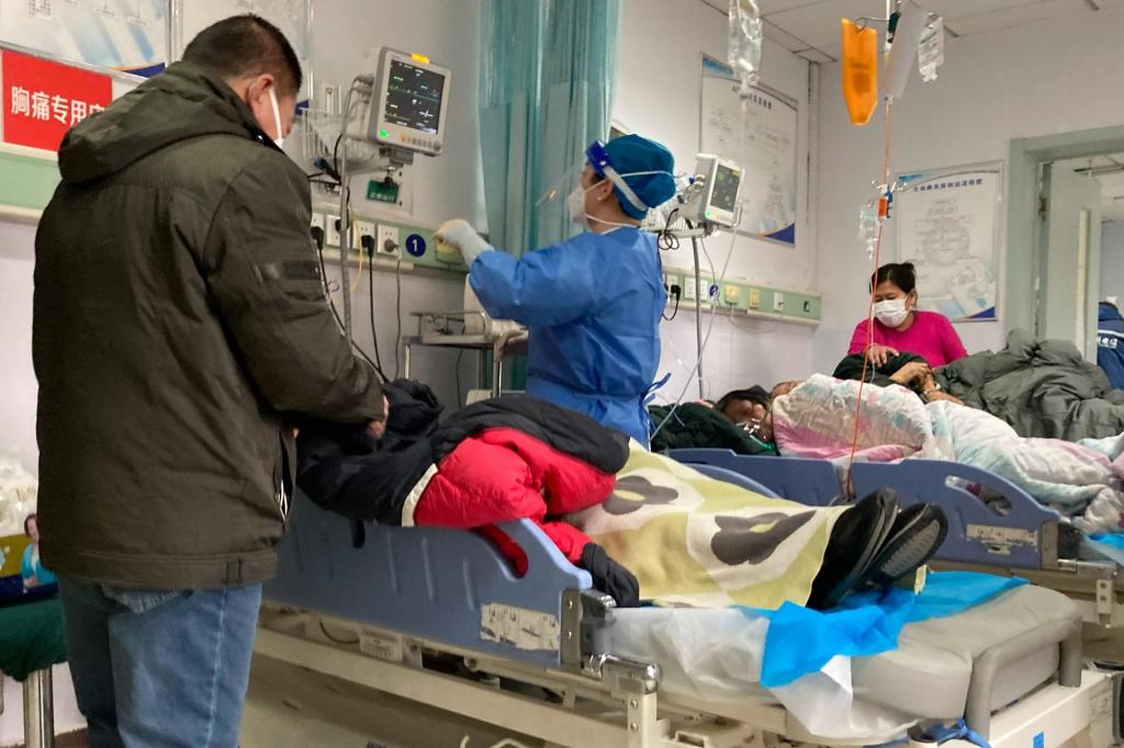 Explosão de casos de covid-19 sobrecarrega hospitais na China (Foto: Dake Kang/AP)