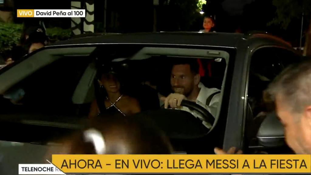 Messi recebido por multidão no aniversário da sobrinha