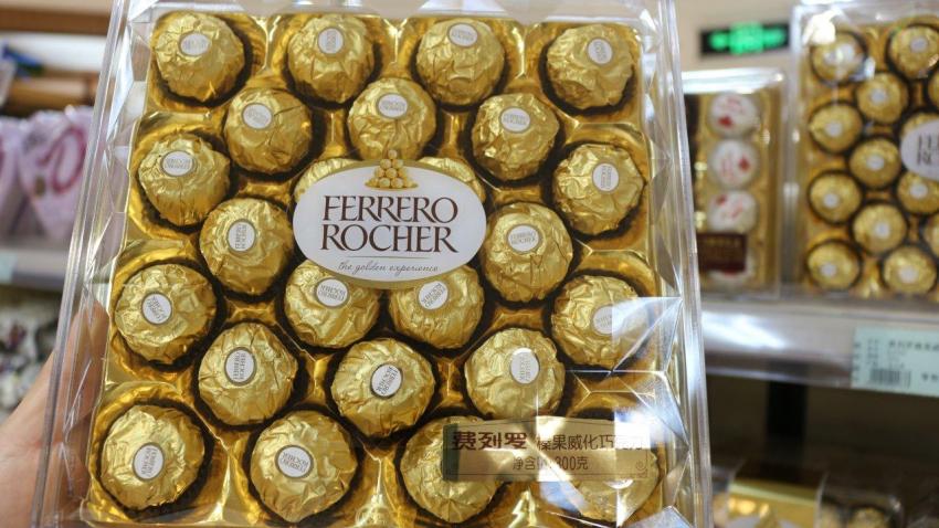 Ferrero Rocher - AWAY