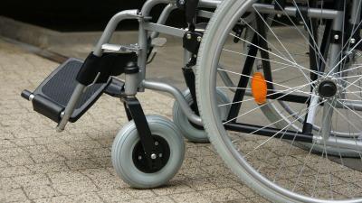 Governo aprova diploma que regulamenta antecipação de pensão de velhice por deficiência - TVI