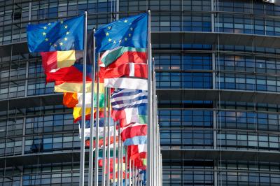 Comissão Europeia nega prazo de 2030 para alargamento da UE - TVI