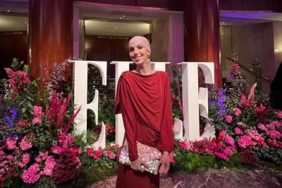 Morreu Elena Huelva, a influencer de 20 anos que partilhava a sua luta contra o cancro - TVI