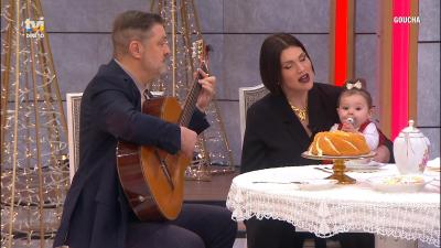 Fábia Rebordão canta canção em honra da filha - TVI