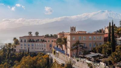 A realidade sexy por trás do hotel de "White Lotus" na Sicília - TVI