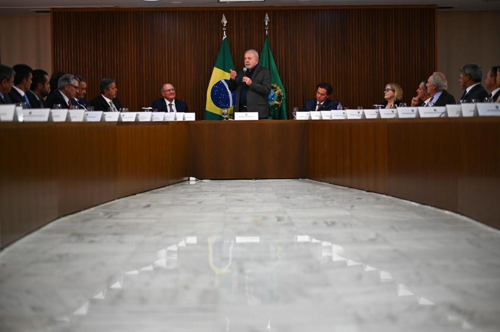 Lula da Silva reúne-se com governadores (Foto: André Borges/EPA)