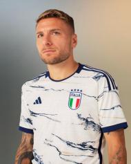 A nova camisola alternativa da seleção de Itália (FIGC)
