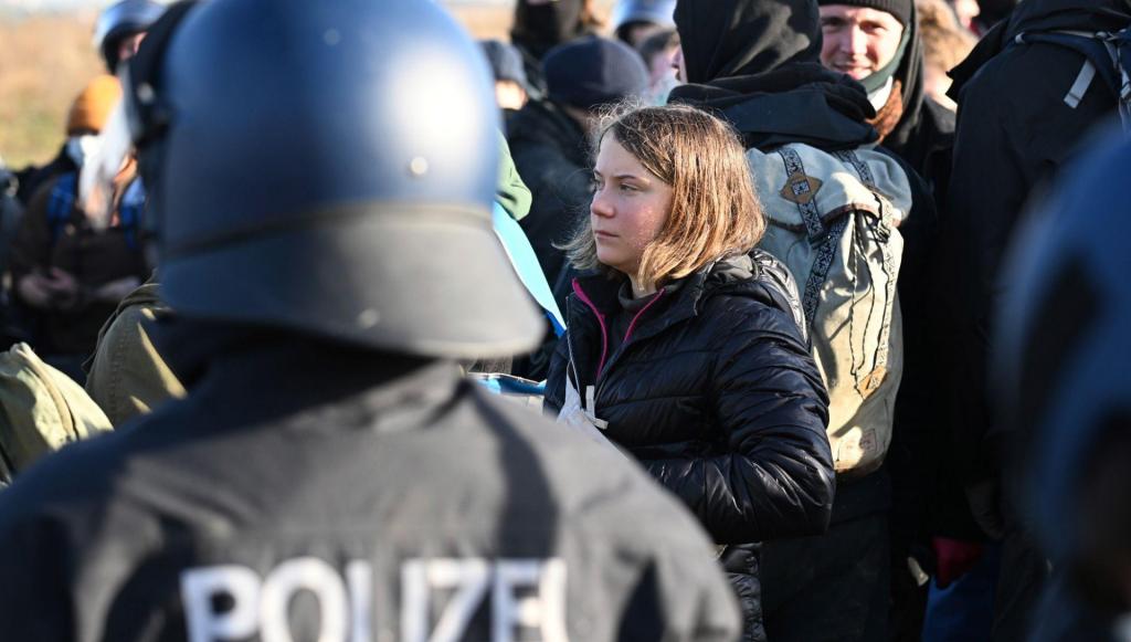 Ativista climática Greta Thunberg detida em manifestação na Alemanha (AP)