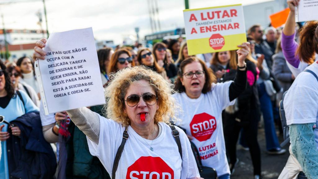Novo dia de luta para os professores. Fenprof e STOP com ações de protesto em Lisboa (Lusa/JOSÉ SENA GOULÃO)