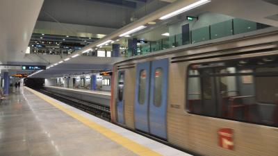 Metro de Lisboa antecipa retoma da circulação na Linha Azul para as 06:30 de segunda-feira - TVI