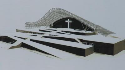 "Muitos espectadores não vão ver o palco": engenheiros e arquitetos avaliam o altar para o Papa e não sabem como é que pode ser reutilizado - TVI