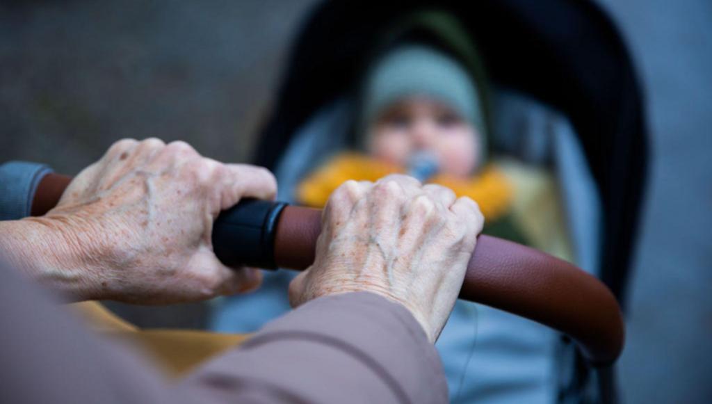 Avós e netos (Getty Images)