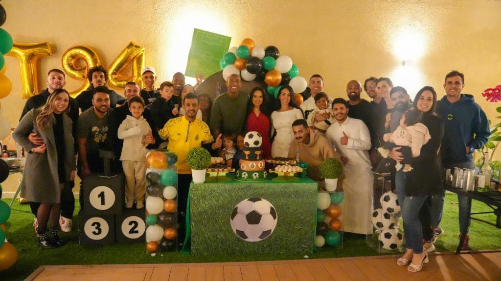 Ronaldo e Georgina no aniversário de Talisca (Twitter/talisca_aa)