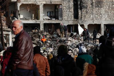 Comissão Europeia “determinada a redobrar” ajuda à Turquia e Síria depois de sismo "sem precedentes na história moderna" - TVI