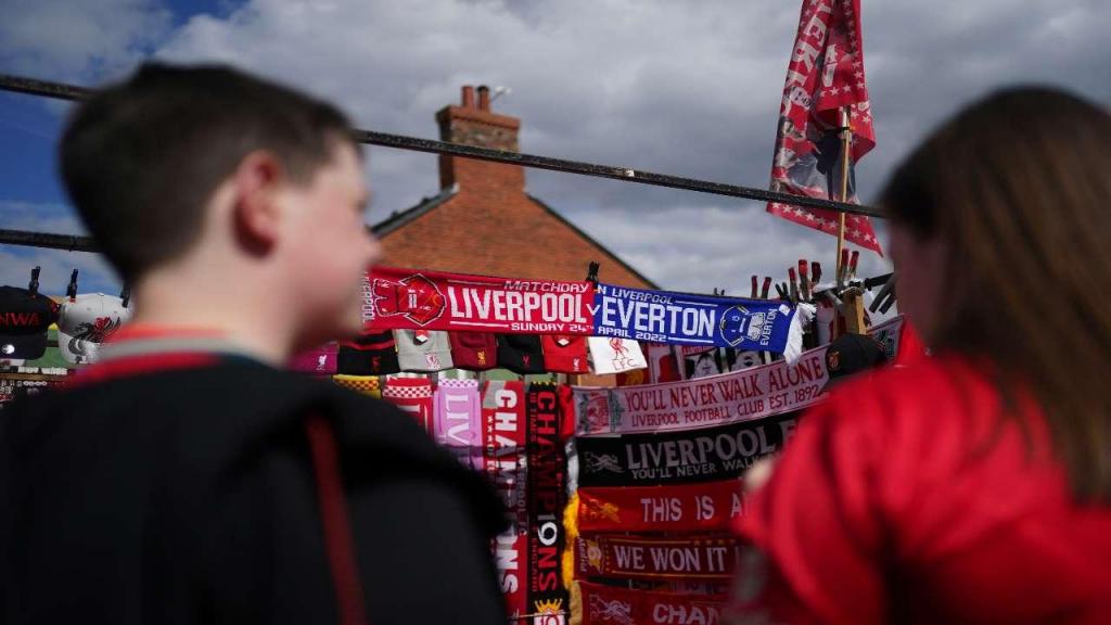 Liverpool-Everton (AP Photo/Jon Super)