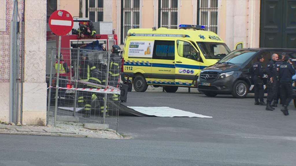 Pacote suspeito detetado na embaixada de Itália em Lisboa. Estrada já foi cortada e PSP já está no local