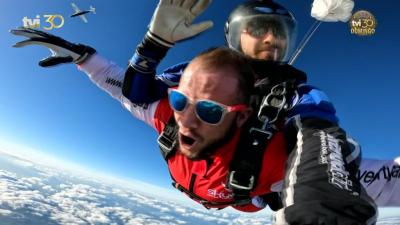 Lucas enfrenta os seus medos e salta de paraquedas: «Estou vivo!» - TVI