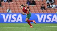 Portugal festeja o 1-0 ante os Camarões, apontado por Diana Gomes (FPF)