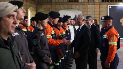 Equipa de resgate portuguesa condecorada por Erdogan - TVI