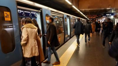 Circulação interrompida da linha vermelha do metro de Lisboa. Paragem "poderá ser prolongada" - TVI