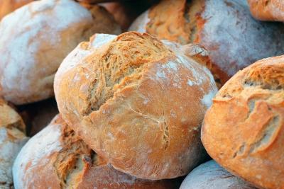 Como não sabíamos disto? Transformar pão duro em pão fresco é possível e muito fácil - TVI