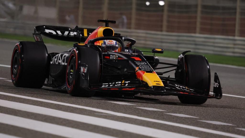 Fórmula 1: Max Verstappen na qualificação para o Grande Prémio do Bahrain (Ali Haider/EPA)