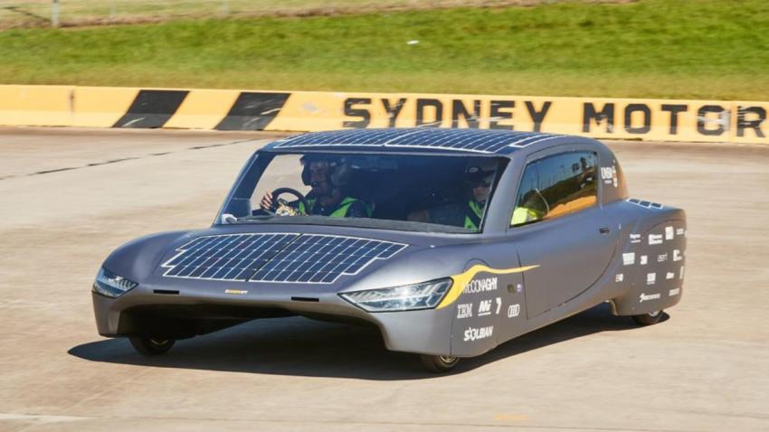 Carro elétrico solar Sunswift 7 - AWAY