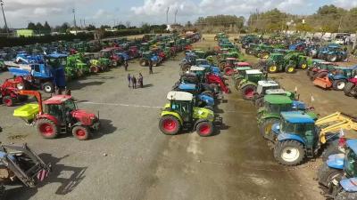 "Há alguém que está a inflacionar o preço dos alimentos em Portugal": agricultores protestam em Beja - TVI