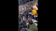 Polícia espanhola agride adepto do Fenerbahçe à bastonada (vídeo/twitter)