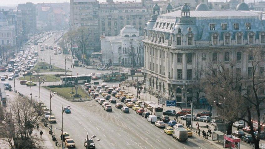 Bucareste - AWAY