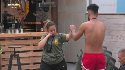 Moisés Figueira ensina Tamara Rocha a fazer boxe! Assista aqui - TVI