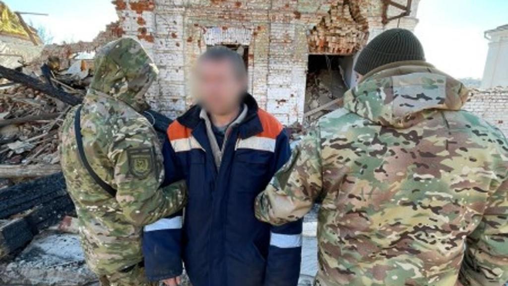Soldado russo detido após seis meses escondido na região de Kharkiv