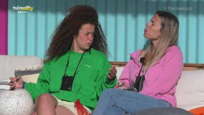 Sara esclarece tudo com Mariana: «Deviam ter vindo dizer ‘se calhar vais ser posta numa situação complicada’» - Big Brother