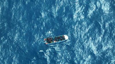 190 migrantes resgatados por um navio dos MSF no Mediterrâneo - TVI