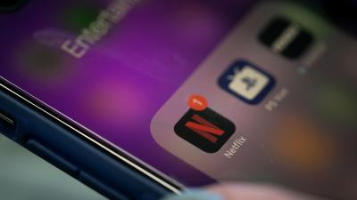 França proíbe TikTok e Netflix em telemóveis de funcionários públicos - TVI