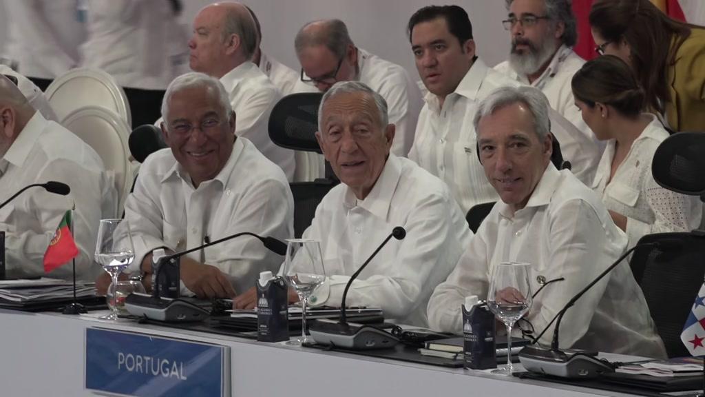 Depois da troca de recados, a reunião de Marcelo e Costa na Cimeira Ibero-Americana