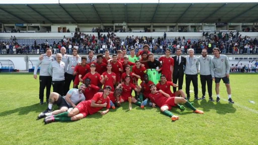 Seleção sub-18 venceu Torneio Internacional do Porto (foto FPF)