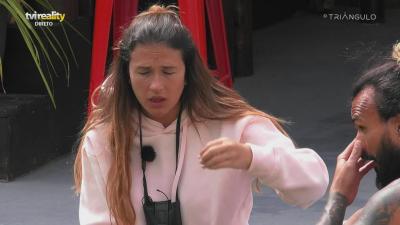 Isa Oliveira atira: «Acho melhor afastarmo-nos aqui dentro» - Big Brother
