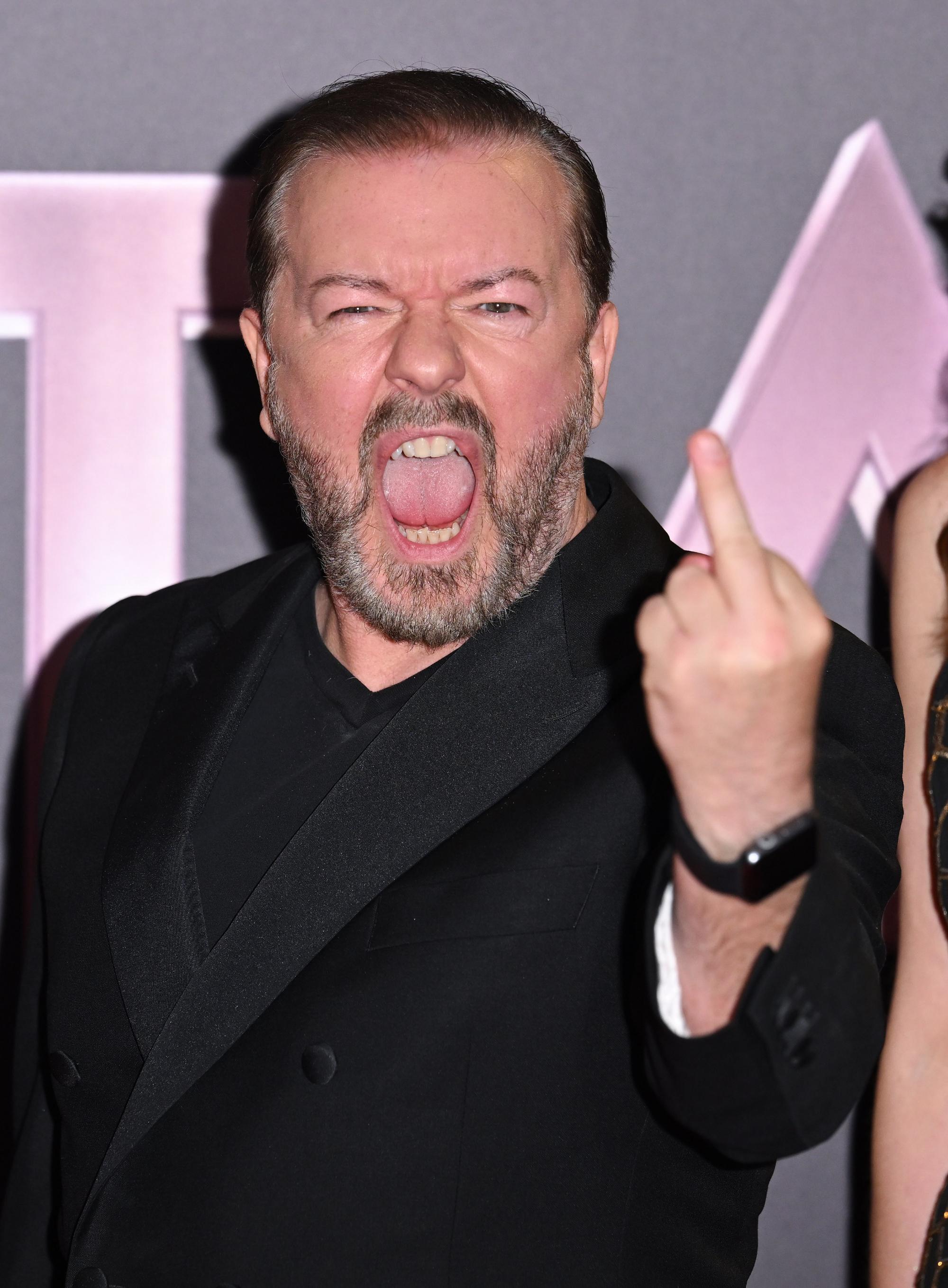 Ricky Gervais estreia na Netflix no Natal de 2023 com Armagedom.
