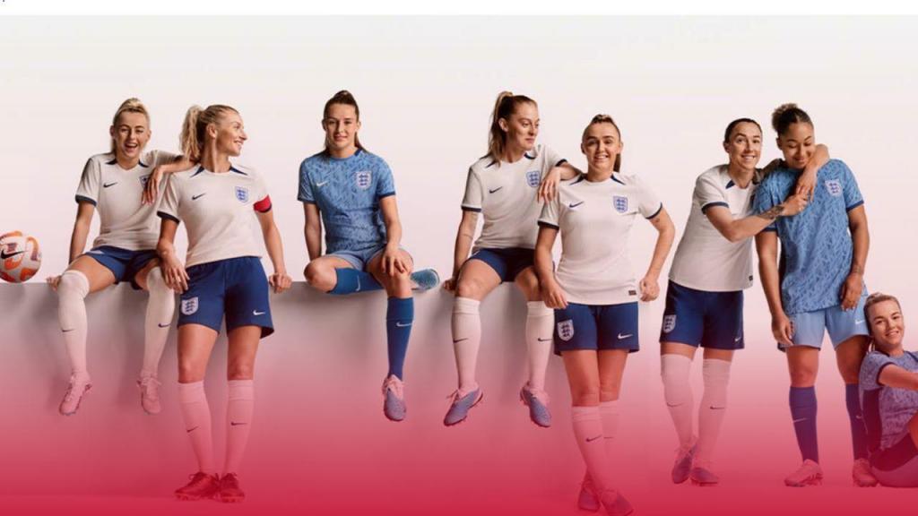 Seleção feminina inglesa vai mudar a cor dos calções devido a um problema evidente