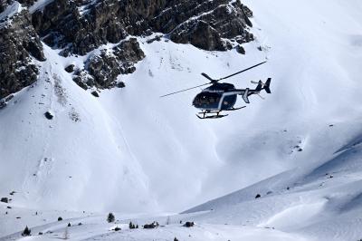 Quatro mortos e vários feridos em avalancha nos Alpes franceses - TVI