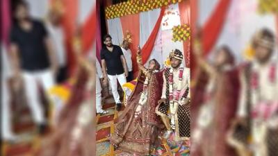 "Tiroteios comemorativos" durante os casamentos preocupam autoridades indianas - TVI