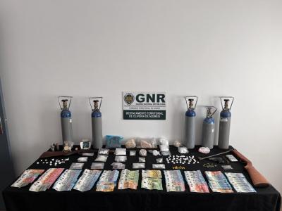 GNR desmantela rede de tráfico de droga que operava nos distritos do Porto e Aveiro - TVI