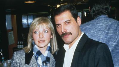 Ex-companheira de Freddie Mercury vai leiloar "tesouros" do vocalista dos Queen - TVI