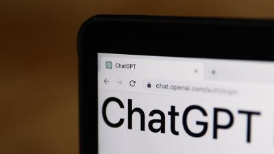 União Europeia dá primeiro passo para regular o ChatGPT e outros sistemas de inteligência artificial - TVI