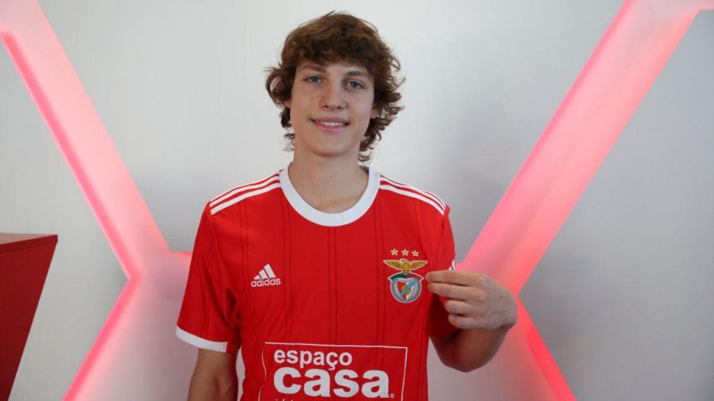 Sevastian Belov (Foto: site oficial do Benfica)
