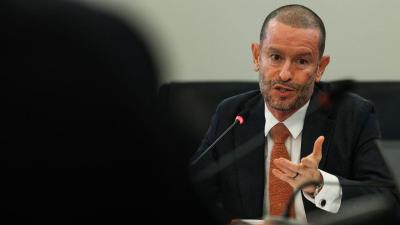 Miguel Frasquilho diz que donos privados não quiseram pôr dinheiro para salvar a TAP. Estado teve de responder a “emergência” - TVI