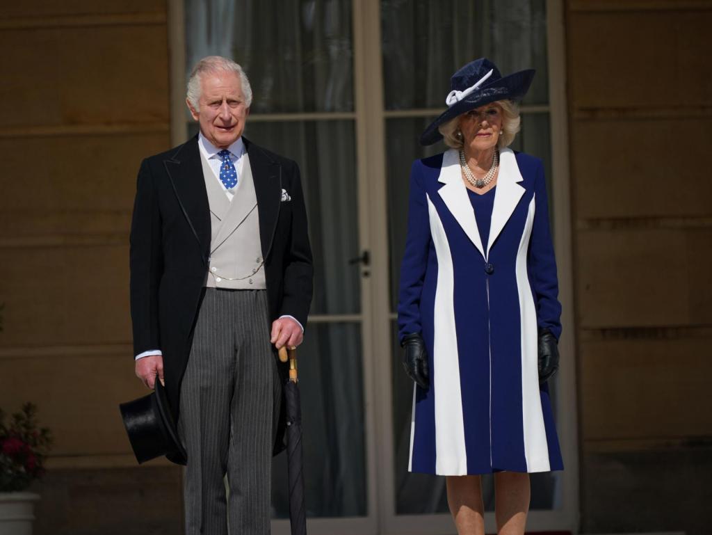 Rei Carlos e rainha Camilla (AP Photos)