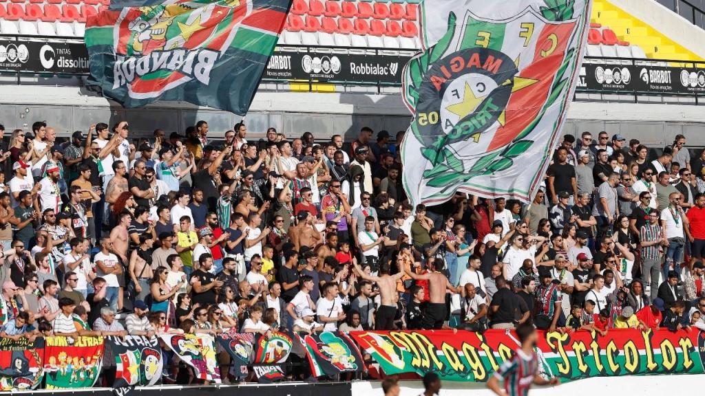 II Liga: adeptos do Estrela no jogo frente ao Moreirense (ANTÓNIO PEDRO SANTOS/Lusa)